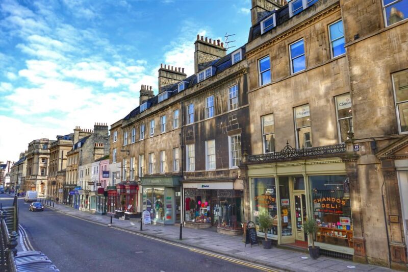 Photo Tours in Bath: Walking tour with local expert guide - Who Will Love This Tour?