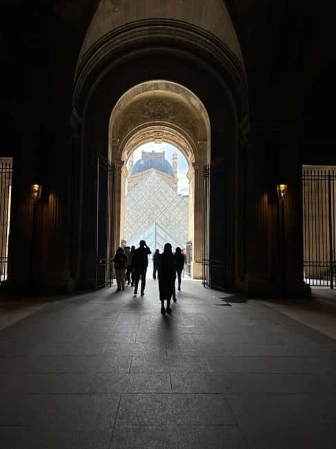 Photo Workshop in Paris sightseeing Notre Dame and Louvre - What Reviewers Say