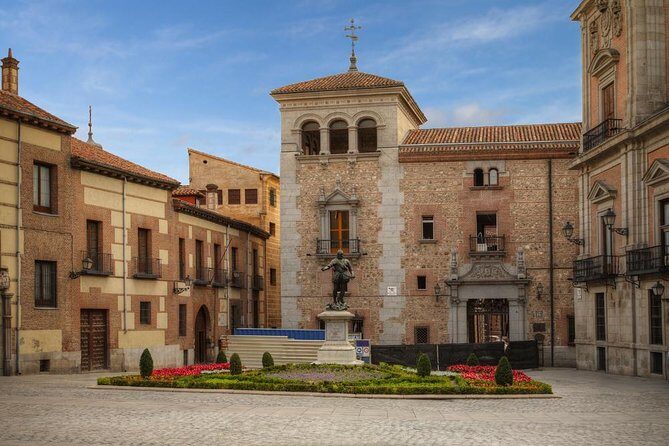 Photographic tour of Madrid with a professional photographer - Photographic Tour of Madrid with a Professional Photographer: A Deep Dive