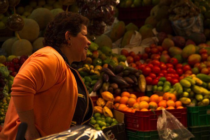 Photography in Bogotá Private Tour. (6 Hrs.) - Key Points