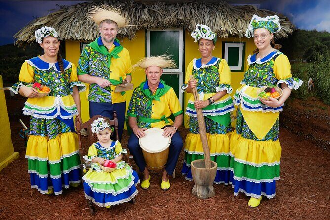 Photoshoot Activity with Traditional Curacao Attire - What’s Included and What Costs Extra