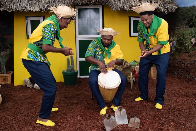 Photoshoot Activity with Traditional Curacao Attire - Practical Details and Considerations