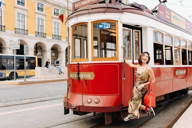 Photoshoot with a professional photographer in Lisbon - A Unique Way to Remember Lisbon: Private Photoshoot with a Professional Photographer