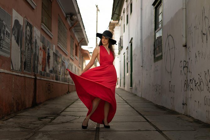 Photoshooting in Malaga - Photo session by OhMyGoodGuide - Discover the Charm of Malaga Through a Personalized Photoshoot