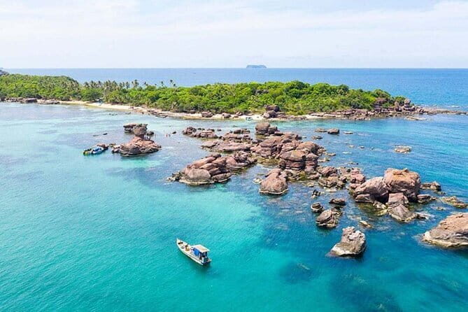 Phu Quoc Full-Day Discovery 4 island Tour with Cable-Car - Experience the Best of Phu Quoc in a Day: Full-Day Discovery of Four Islands and the World’s Longest Sea-Crossing Cable Car