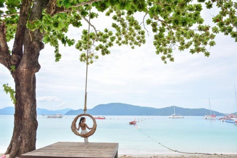 Phuket: Coral Island & Sunset Dinner by Sailing Catamaran - The Sunset Dinner: A Memorable Moment