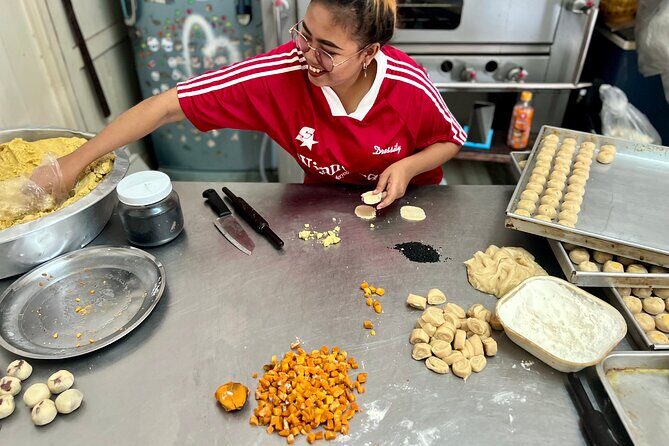 Phuket Old Town Food Tour with 10+ Locals' Favorites Tastings - The Blue Elephant and Michelin-Guide Food