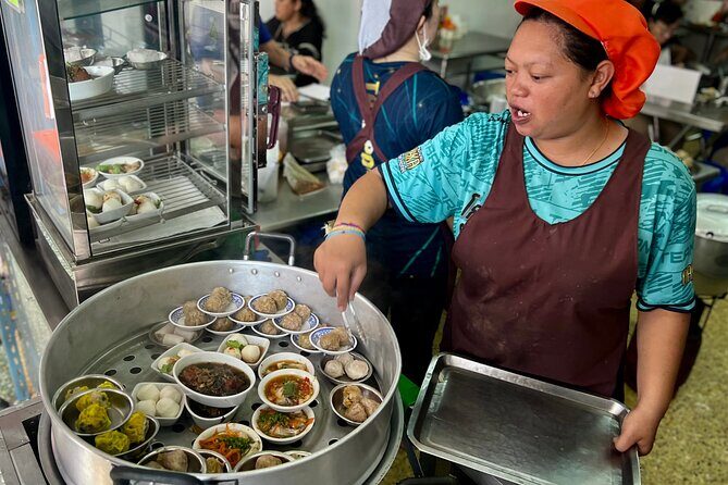 Phuket Old Town Food Tour with 10+ Locals' Favorites Tastings - Wrapping Up with Sweet and Refreshing Treats