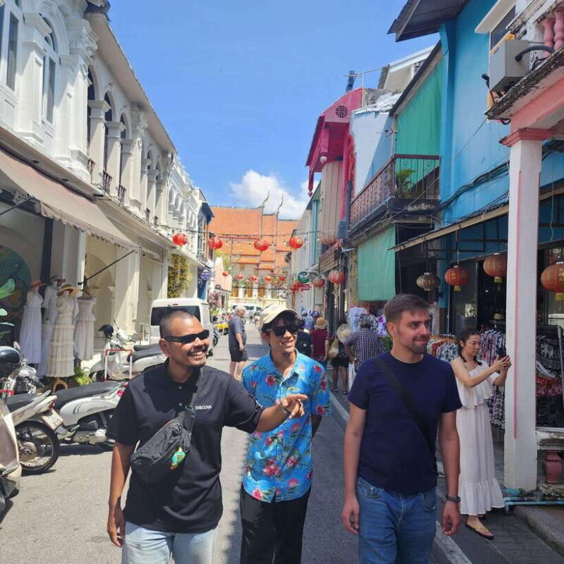 Phuket: Old Town Morning Street Art Walking Tour with Lunch - Who Should Take This Tour?