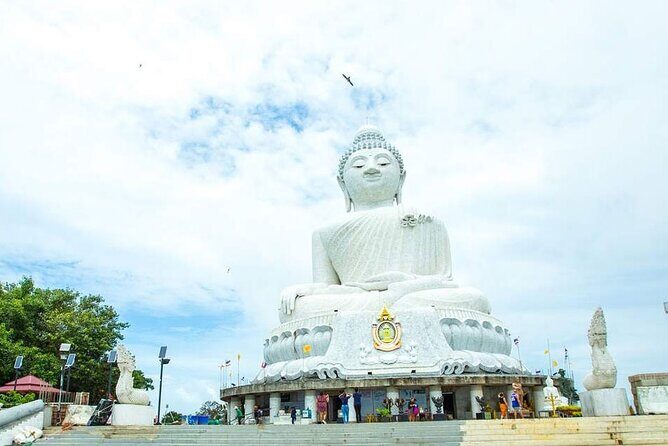 Phuket Real City Tour with Rum Cocktail - Why This Tour Offers Good Value