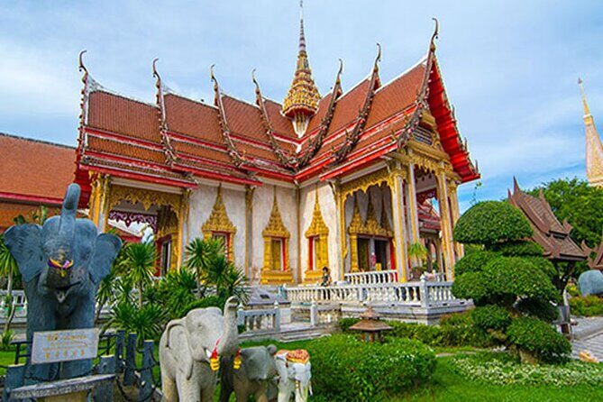 Phuket Sightseeing Tour with the insider guide - A Deep Dive into the Phuket Sightseeing Tour