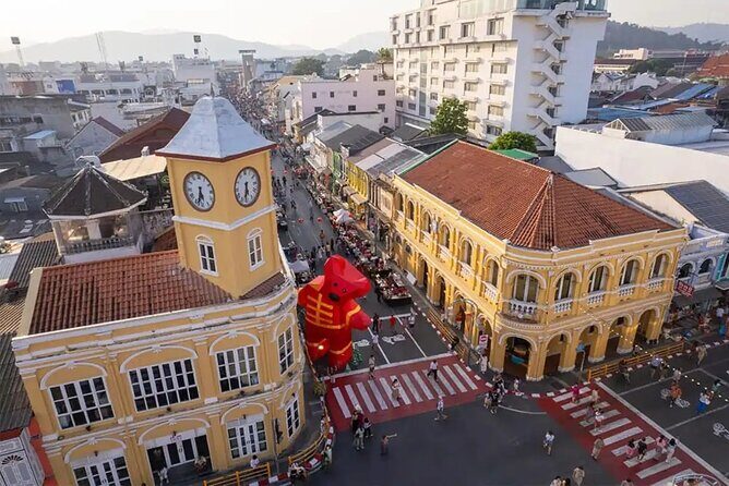 Phuket Weekend Market Thalang Road - Key Points