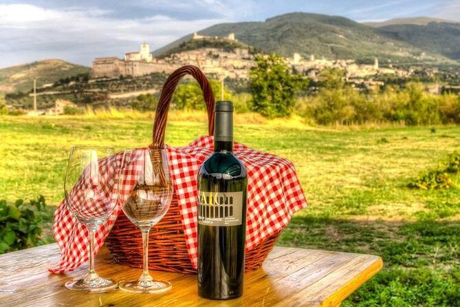 Pic nic Deluxe Assisi for 2 and wine tasting 5 wines - Exploring the Assisi Wine & Picnic Tour: A Genuine Experience