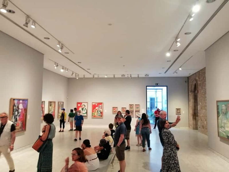 Picasso Museum, Walking Tour & Optional Wine Tasting Upgrade - Exploring Picasso’s Barcelona: A Deep Dive