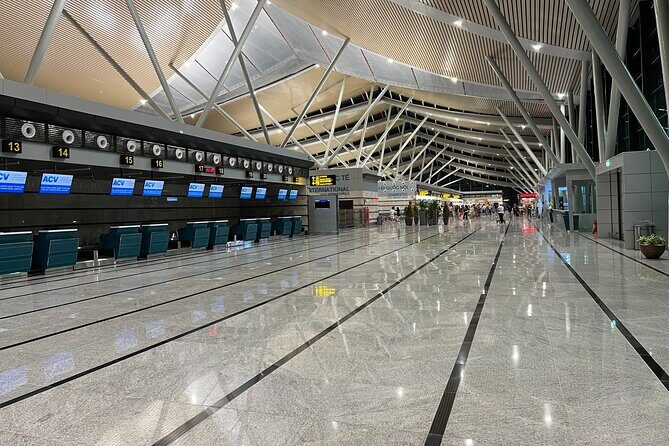 Pick up from Phu Bai airport to Hue city by private car - Key Points