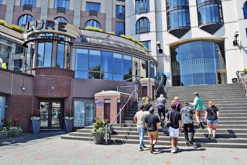 Pickle Pub Crawl: Ferry Rides and Appetizers - Practical Details and Tips