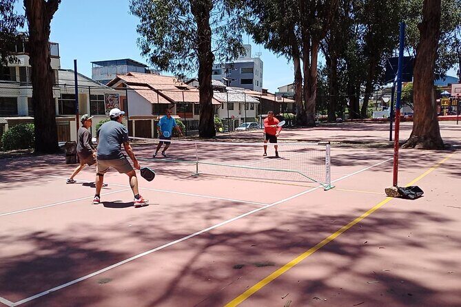 Pickleball Tour with Andres and Locals in Quito - The Souvenir and the Unique Touch