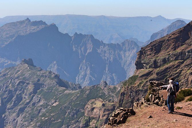 Pico do Areeiro to Pico Ruivo (PR 1) - Hiking Tour in Madeira - A Deep Dive into the Pico do Areeiro to Pico Ruivo Hike