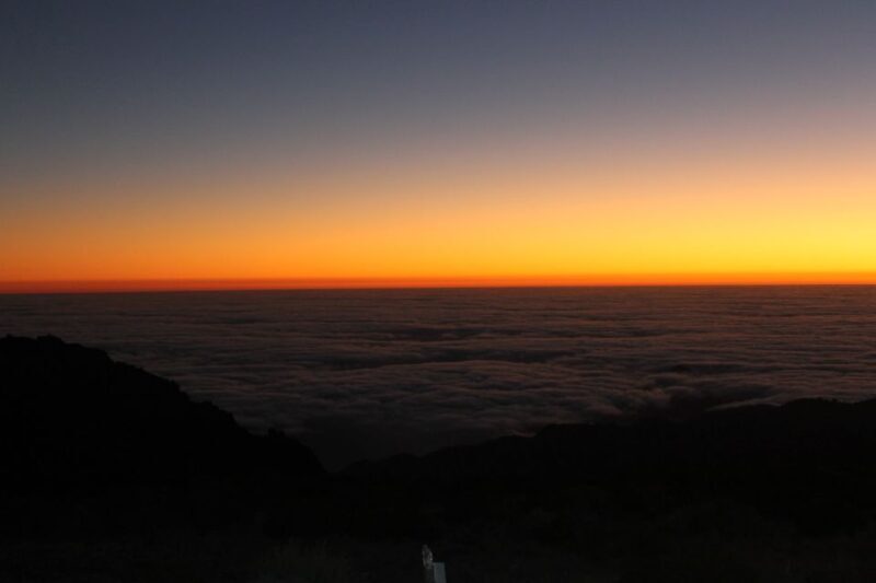 Pico do Arieiro: Private 4x4 Sunrise Trip with Hot Drinks - FAQ