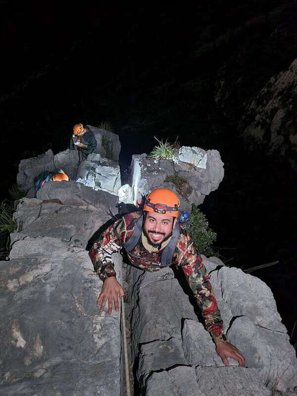 PicoLicos: Rock climbing, rappel down the thrilling 50 meter - Exploring PicoLicos: An Authentic Adventure in La Huasteca