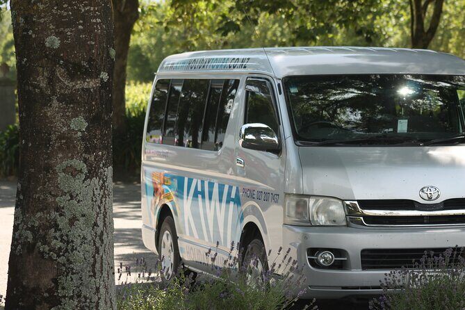 Picton & Blenheim Scenic Tour - Exploring the Marlborough Region with Kiwi Holiday Tours