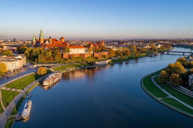 Picturesque Cruise on the Vistula in the Heart of Krakow - A Deep Dive into the Krakow Vistula River Cruise