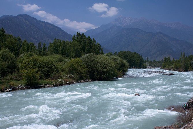 Picturesque Pahalgam: A Memorable Day Trip from Srinagar - An In-Depth Look at the Pahalgam Day Trip