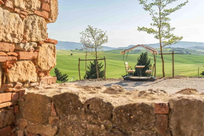 Pienza: guided tasting of Orcia DOC wine and organic EVO oil - Pienza: Guided Tasting of Orcia DOC Wine and Organic EVO Oil