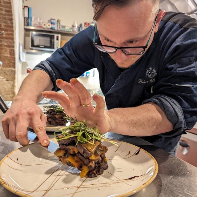 Pienza: Typical Gourmet Lunch at Ancient Tuscan Farmhouse - Practical Considerations and Tips