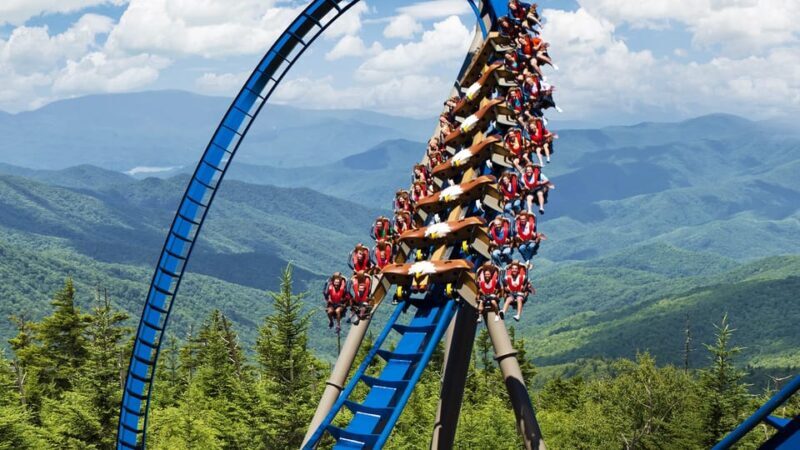 Pigeon Forge: Dollywood & Splash Country Combo Ticket - An In-Depth Look at the Experience