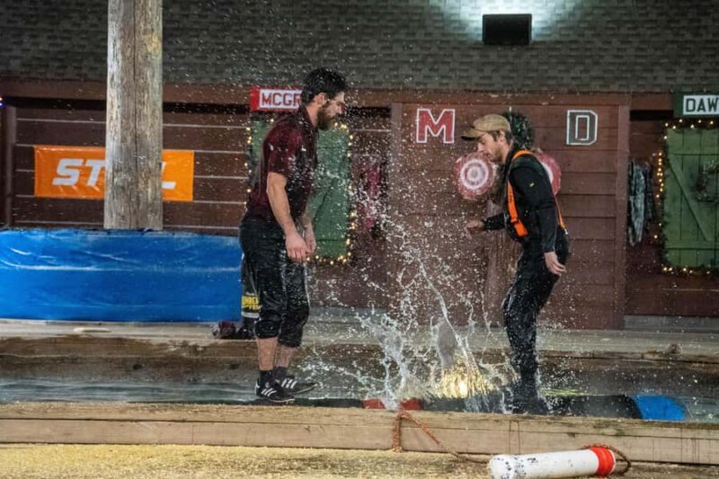 Pigeon Forge: Paula Deen's Lumberjack Christmas Supper Show - FAQ