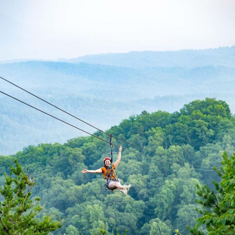 Pigeon Forge: Smoky Mountains 7-Line Zipline Tour - Key Points