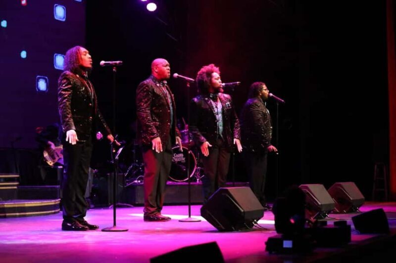 Pigeon Forge: Soul of Motown Show at Grand Majestic Theater - Key Points