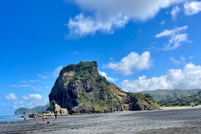 Piha Beach - Experience the Wild Beauty of Piha Beach and Beyond