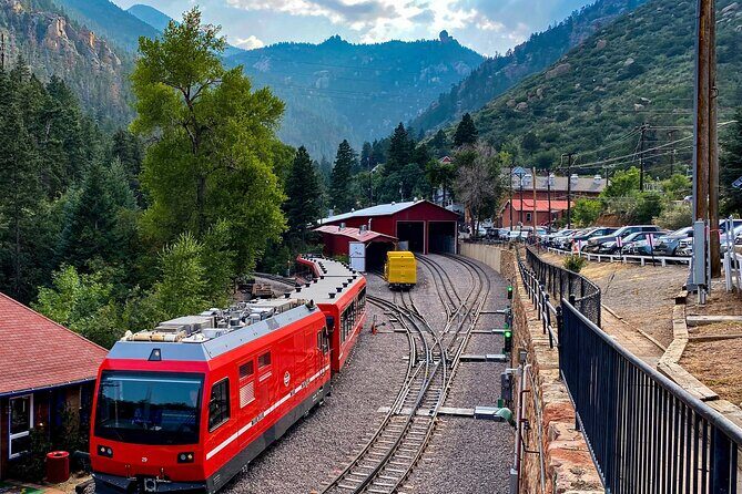 Pikes Peak E-Golf Cart Historic Tour of Manitou Springs - A Unique Way to Explore Manitou Springs: The Pikes Peak E-Golf Cart Historic Tour