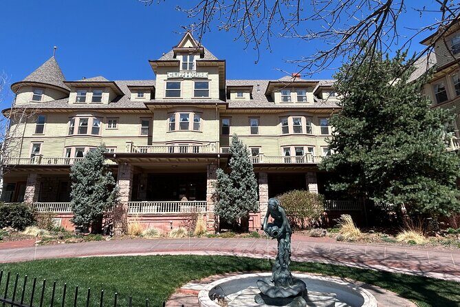 Pikes Peak E-Golf Cart Historic Tour of Manitou Springs - The Experience in Context