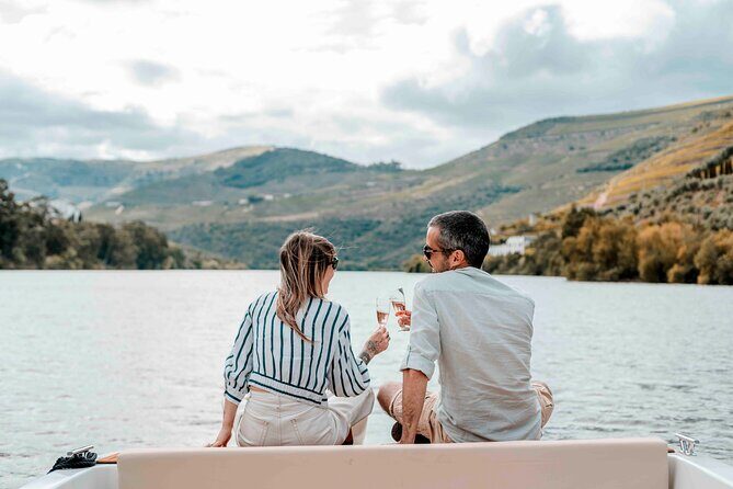 Pinhão: Electric Boat Experience 1h - Taste of Two Wines - Wrapping It Up