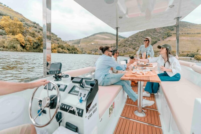 Pinhão: Private Electric Boat Tour 1h- Wine Tasting Included - FAQ
