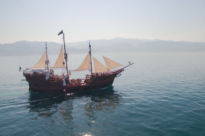 Pirate Ship Premium Dinner Cruise with Show - Key Points