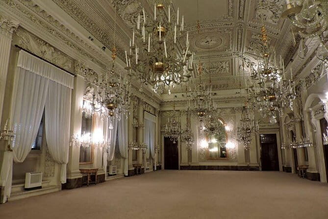 Pitti Palace - Private Tour At Galleria Palatina Incl. Tkts To Boboli Gardens - An In-Depth Look at the Pitti Palace Private Tour