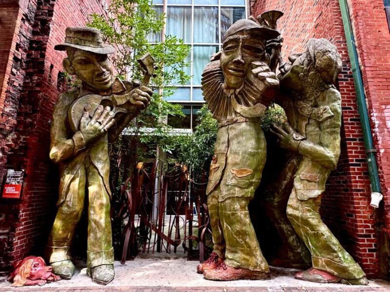 Pittsburgh: Downtown Food Tour with 6 Gems Food Tastings - Who Will Love This Tour?