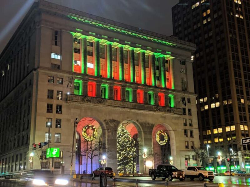 Pittsburgh: Downtown Holiday Lights Walking Tour - FAQ