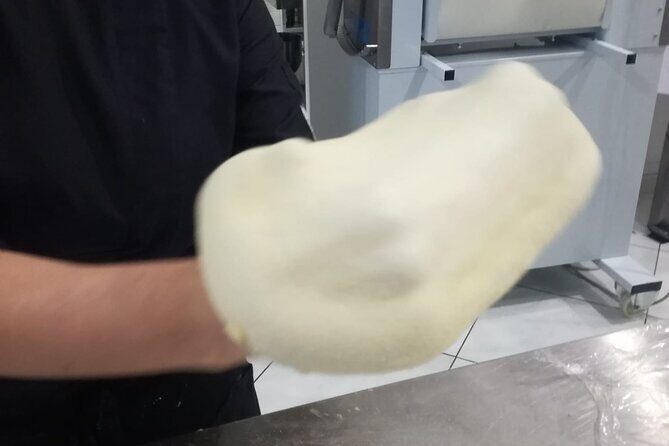 Pizza course in Catania with Show Cooking Cannolo - FAQ