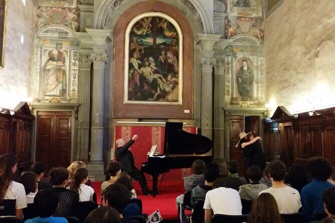 Pizza Dinner and Italian Opera Arias Concert in Florence - Key Points