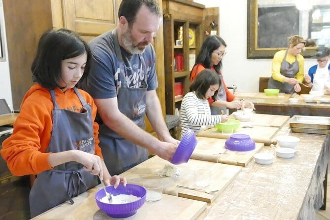 Pizza & Gelato family cooking class in Florence - Eating Europe - Who Should Book This Tour?