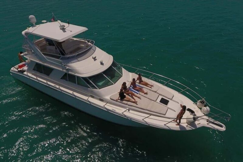 Playa Mujeres: Private Yacht Rental - 4hr SR55H4 #GMBSR55FUN - FAQs