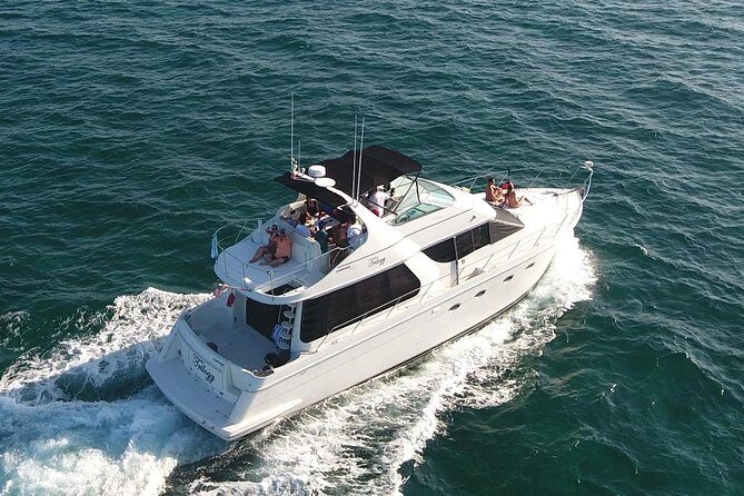 Playa Mujeres rent a Yacht 4hrs with Food and drinks aboard CA55 - Who Would Love This Tour?