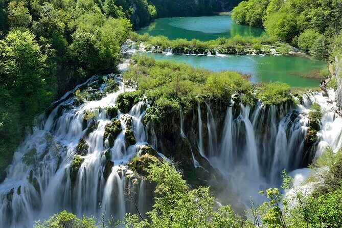 Plitvice Lakes from Split to Zagreb Tour with Transfer - Key Points