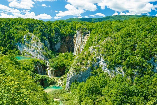 Plitvice Lakes guided Tour from Zagreb - The Journey Begins: From Zagreb to the UNESCO-Listed Park