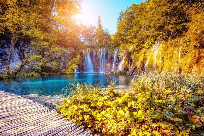 Plitvice Lakes Guided tour with Entrance ticket included - Key Points